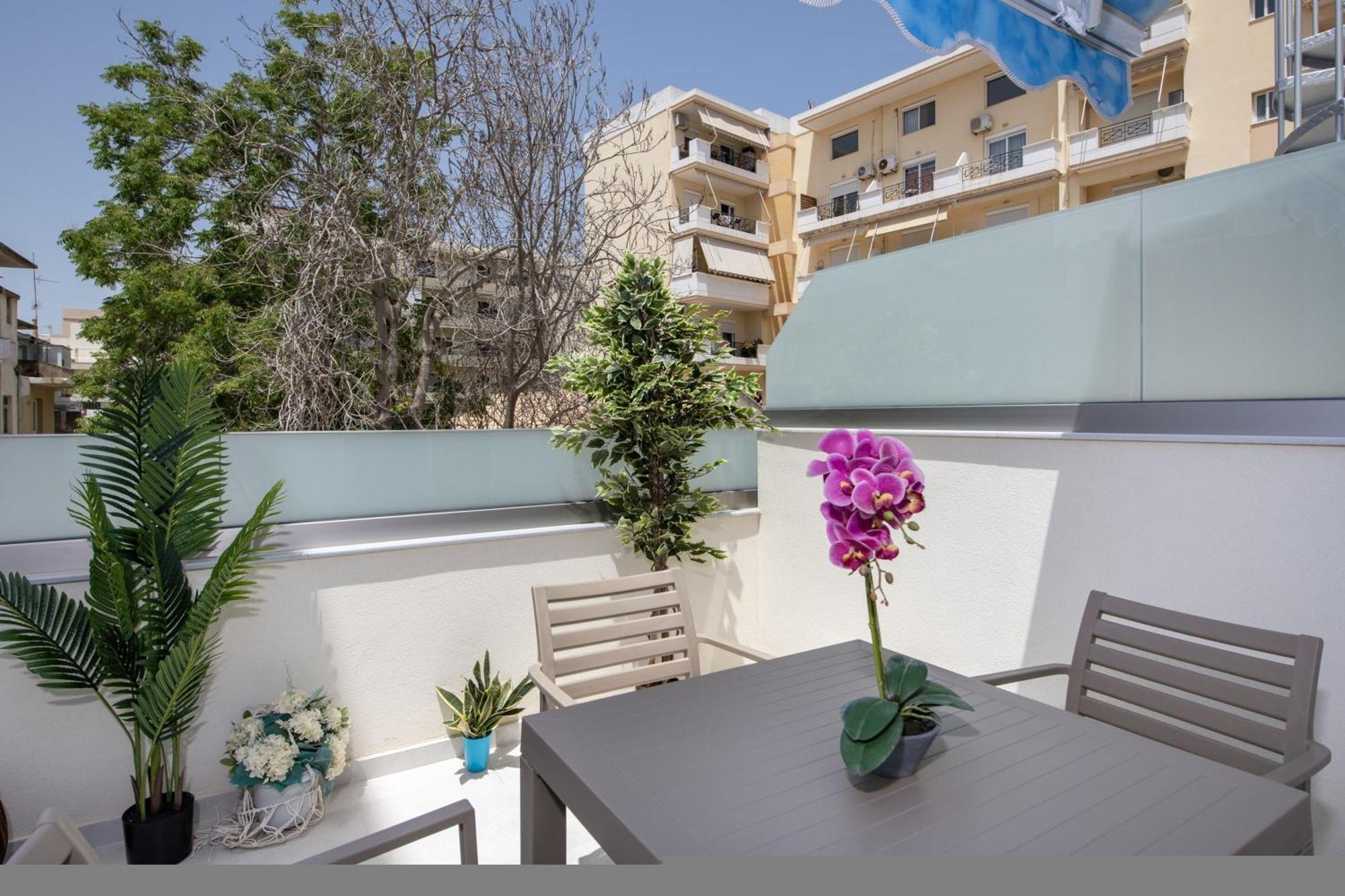 Cherry Central Luxury Suites Chania  Eksteriør billede