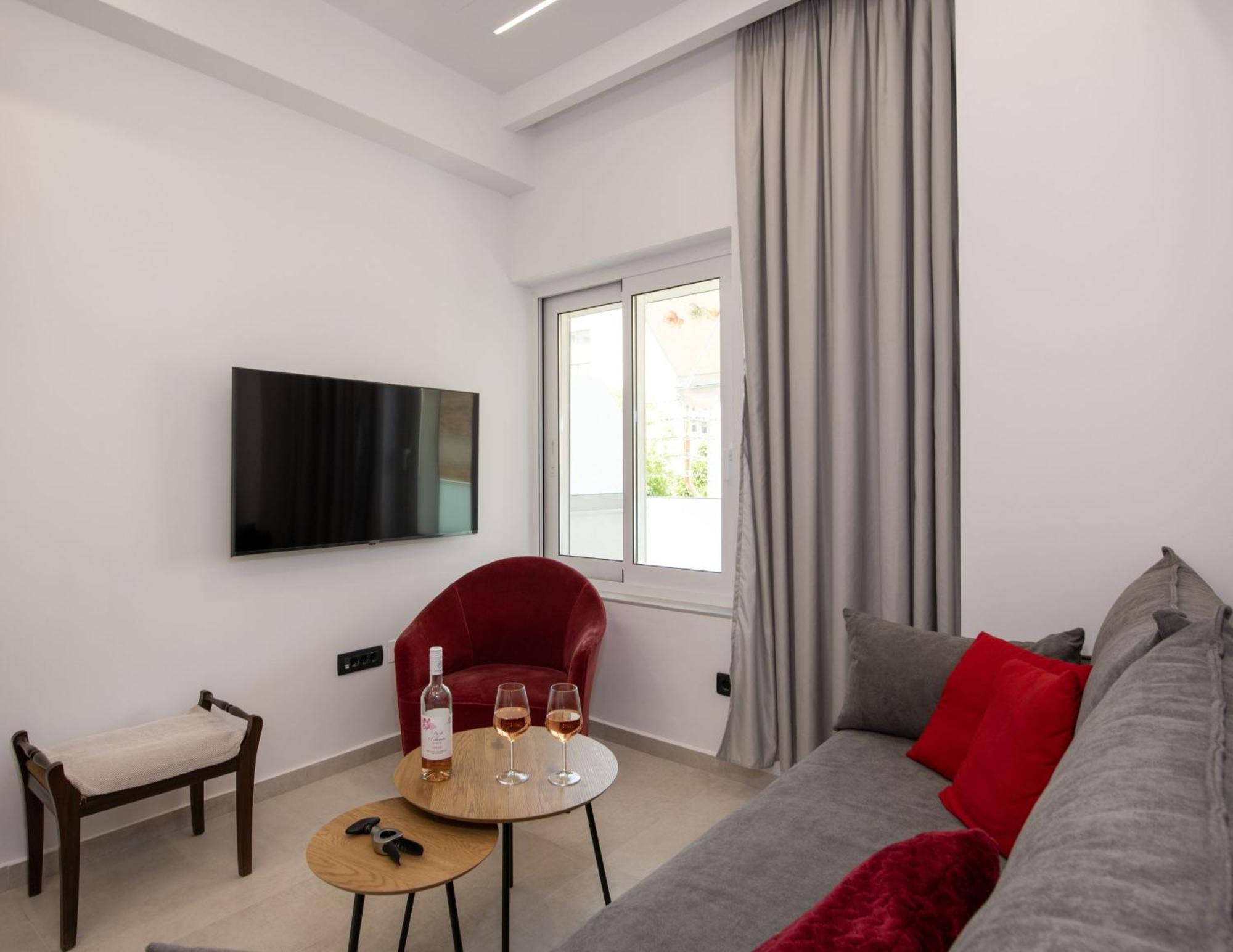 Cherry Central Luxury Suites Chania  Eksteriør billede