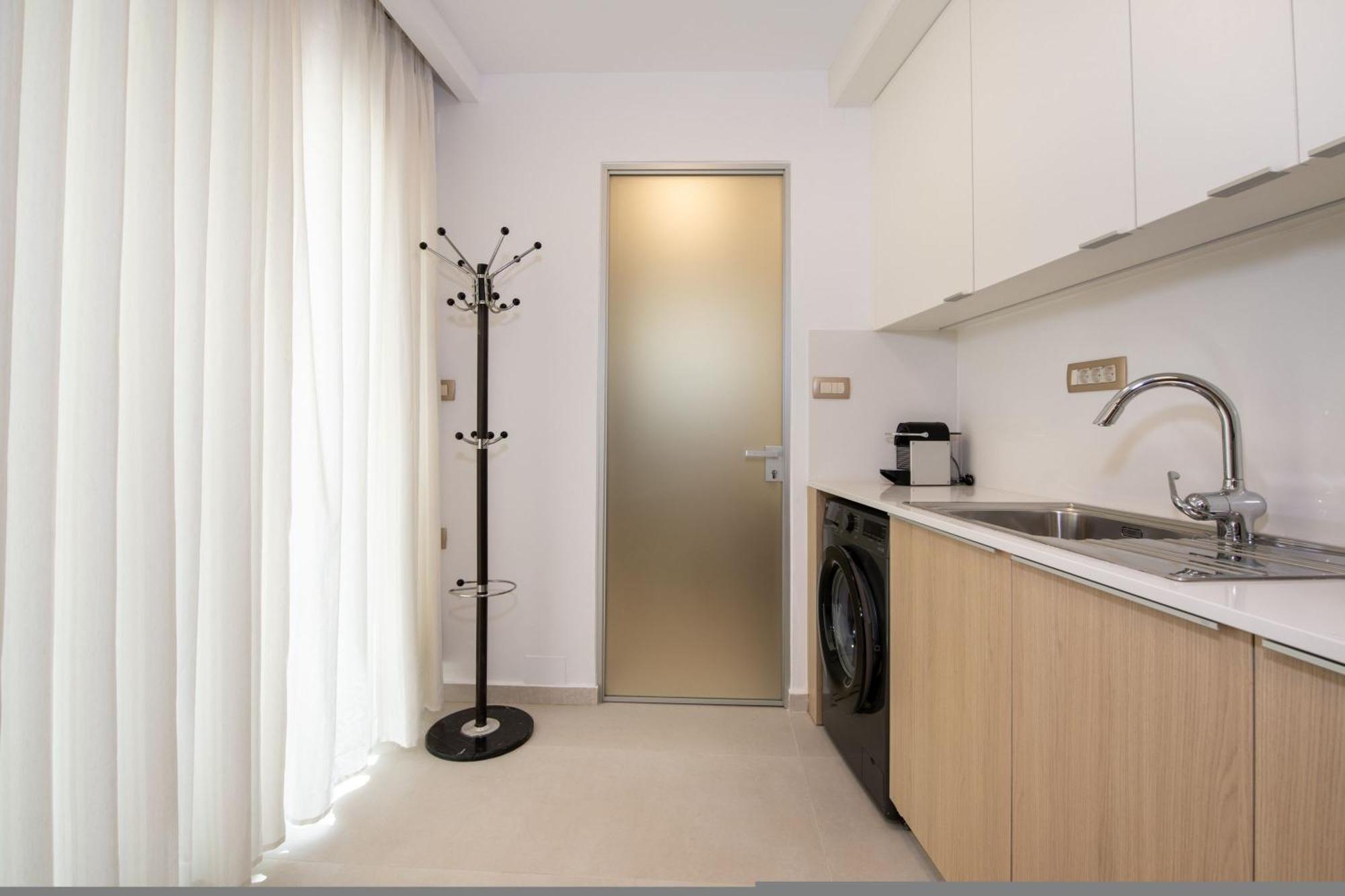 Cherry Central Luxury Suites Chania  Eksteriør billede